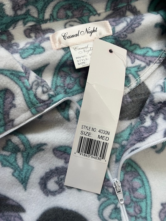 Casual Night Women's Printed Zipper Front Micro Fleece Robe Duster Size Medium - Picture 4 of 8